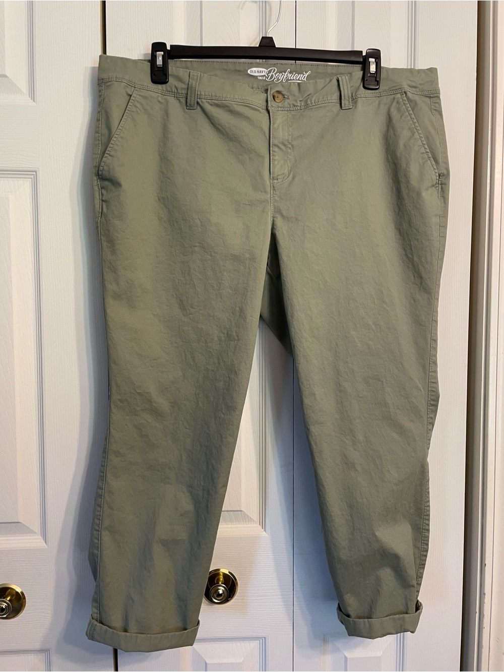 Old Navy Boyfriend Chinos in Sage Green